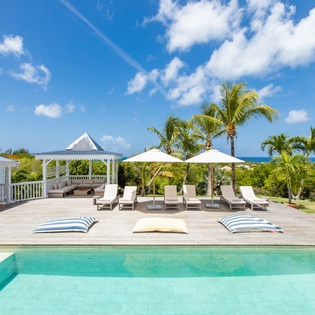 1-pool-coco-paillette
