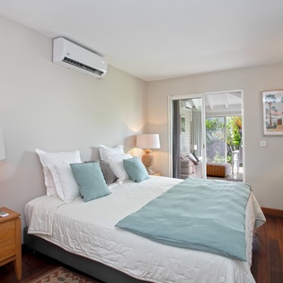 bedroom-2-dream-in-blue-track2