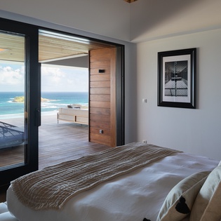 primary-bedroom-epicure-track2