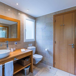 Bathroom at WV EMM, Lorient, St. Barthelemy