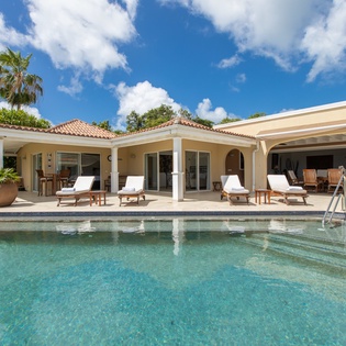 pool-villa-sea-vous-play-track5