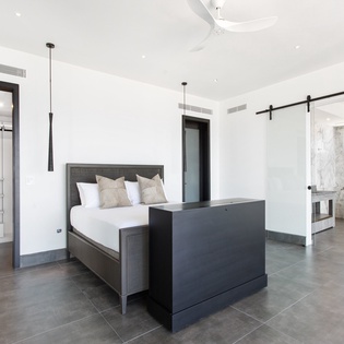 bedroom-1-reve-noir-track3