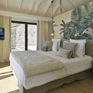 bedroom-1-davalia-track2