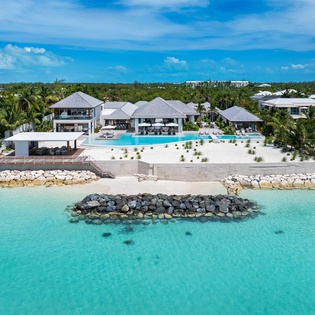 outdoor-view-footprints-track4