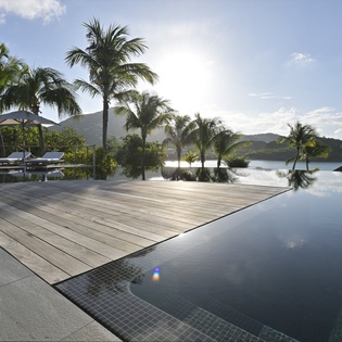 pool-silver-rainbow-track5