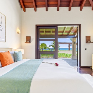bedroom-4-casa-de-la-playa-track2