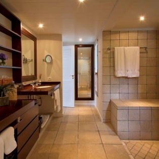 Bathroom at WV AMI, Lurin, St. Barthelemy