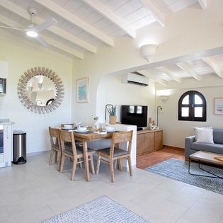 bedroom-4-living-room-kitchen-joie-de-vivre-track6