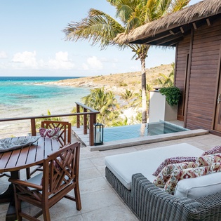 lounge-area-5-bali-beach-track5