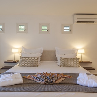 guest-bedroom-3-only-view-track2