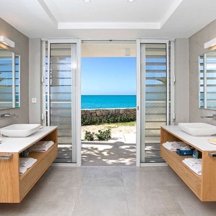 Bathroom at PIE EDS, Beach Side/Plum Beach, St. Martin