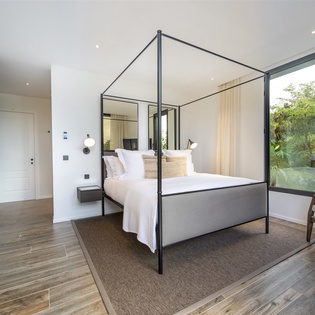 bedroom-2-maud-track3