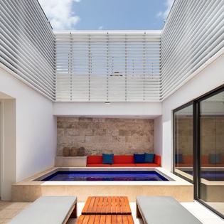 exterior1-opus-track1