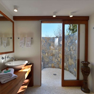 Bathroom at WV MJS, Flamands, St. Barthelemy