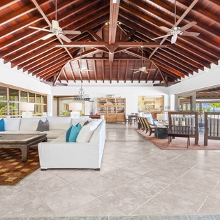 living-room-casa-de-la-playa-track1