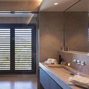 Bathroom at WV FEL, Lorient, St. Barthelemy