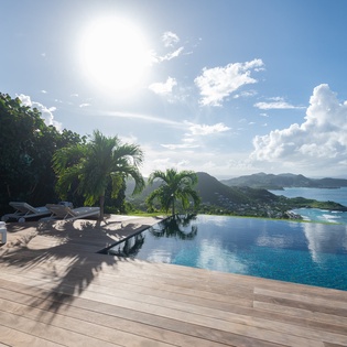 exterior-1-blue-diamond-track3