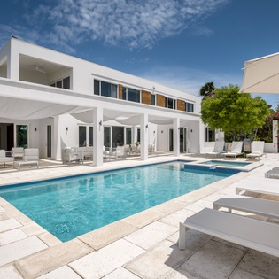 pool-turqouise-track2