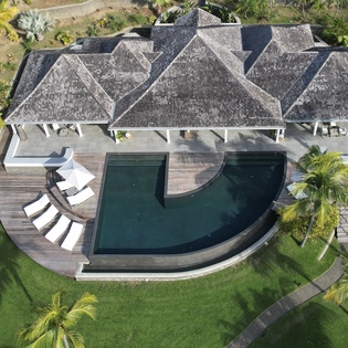 exterior-silver-rainbow-track7