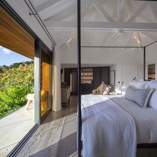 bedroom-1-maud-track4