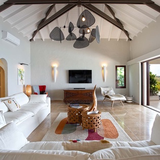19-LaVueFolle-LivingRoom