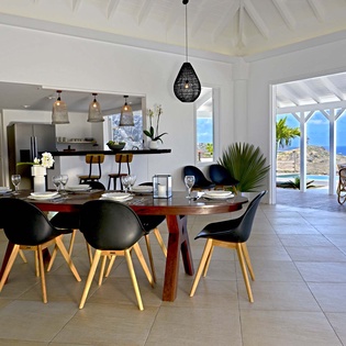 21-LIVING ROOM LB ©LEROI