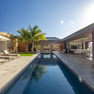 exterior-1-maud-track1