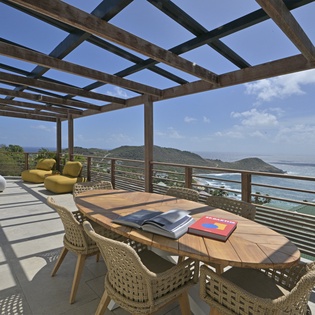 exterior-1-davalia-track4