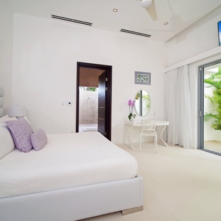 bedroom-5-the-beach-house-track1