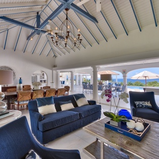 living-room-la-bella-casa-track1
