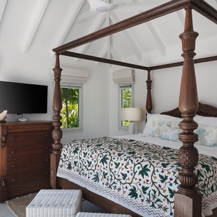 bedroom-1-bel-air-track2