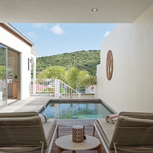 exterior-1-avee-track7