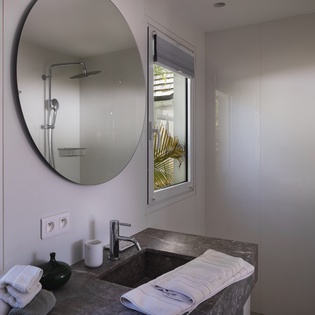 bathroom-2-bel-air-track1