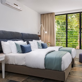 bedroom-4-silver-sands-track1