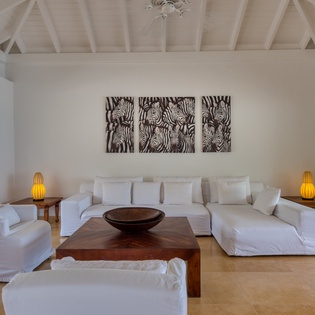 living-room-casa-cervo-track3
