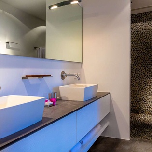 Bathroom at WV GRO, Marigot, St. Barthelemy