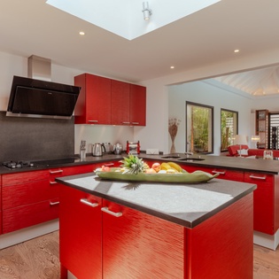 kitchen-la-maison-rouge-track2