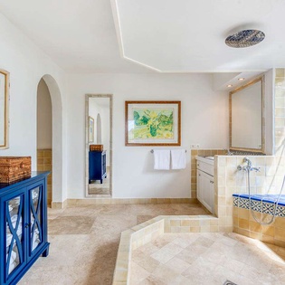 Bathroom at SXM MER, Hillside/Baie Longue, St. Martin