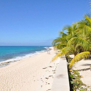 Beach at PIE BAI, Beach Side/Baie Longue, St. Martin