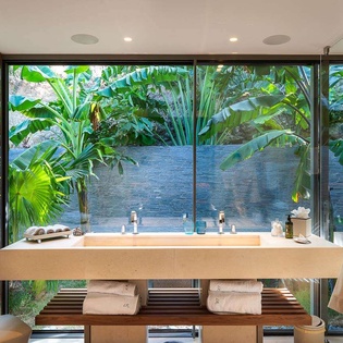 Bathroom at WV LER, Colombier, St. Barthelemy