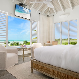 bedroom-4-twin-palms-track3