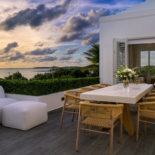 exterior-twin-palms-track11