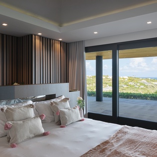 guest-bedroom-2-epicure-track1