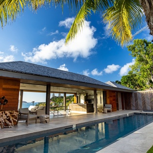 exterior-1-maud-track6