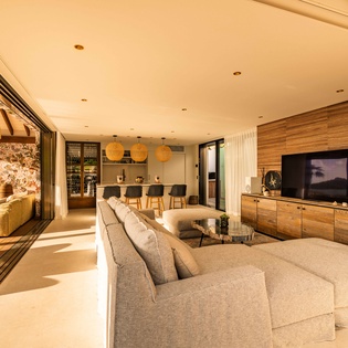 living-room-tourmaline-track2