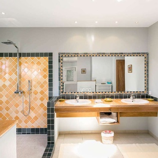 Bathroom at PIE OCE, Hillside/Terres Basses, St. Martin