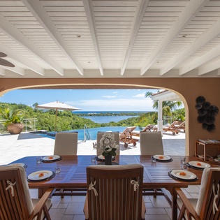outdoor-dining-villa-sea-vous-play-track2