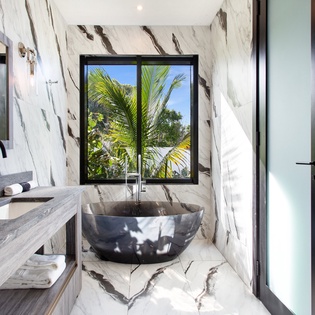 bathroom-4-reve-noir-track2