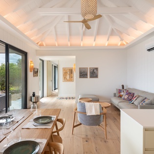 living-room-nanou-track1