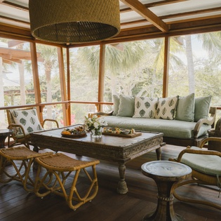 exterior-1-the-catch-track25